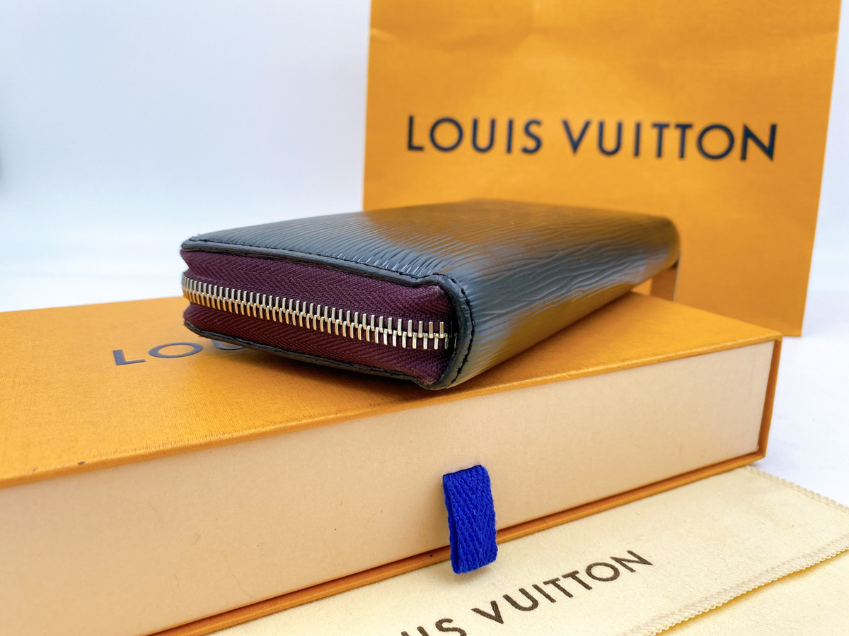 【美品】LOUIS VUITTON ルイヴィトン エピ ラウンドファスナー 長財布 ジップウォレット 黒/紫 A132 エピ ルイヴィトン ラウンドファスナー ⁄ エピ⁄ジッピーウォレット⁄長財布 VUITTON◇ジッピー・ウォレット_エピ_RED⁄牛革⁄レッド⁄ラウンド
