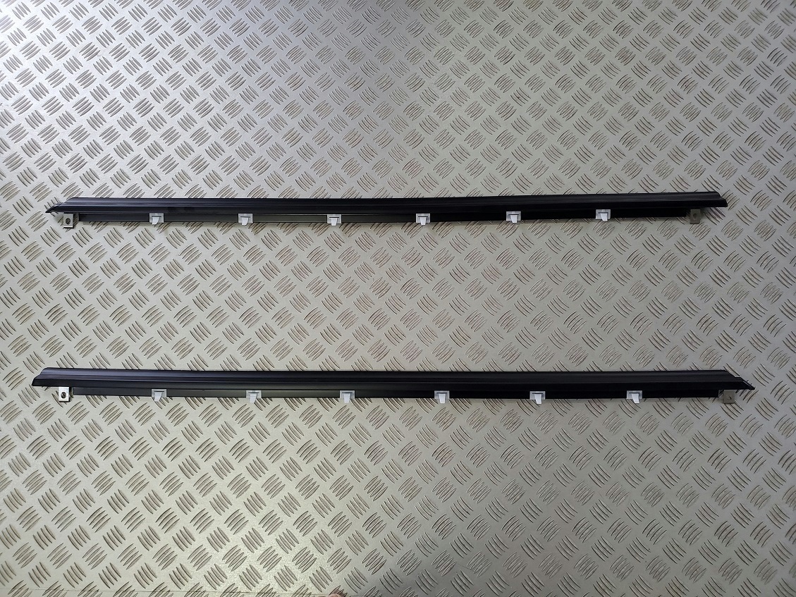 税込/ JZA80系スープラ用 トヨタ純正ドアベルトモール 左右 アウター