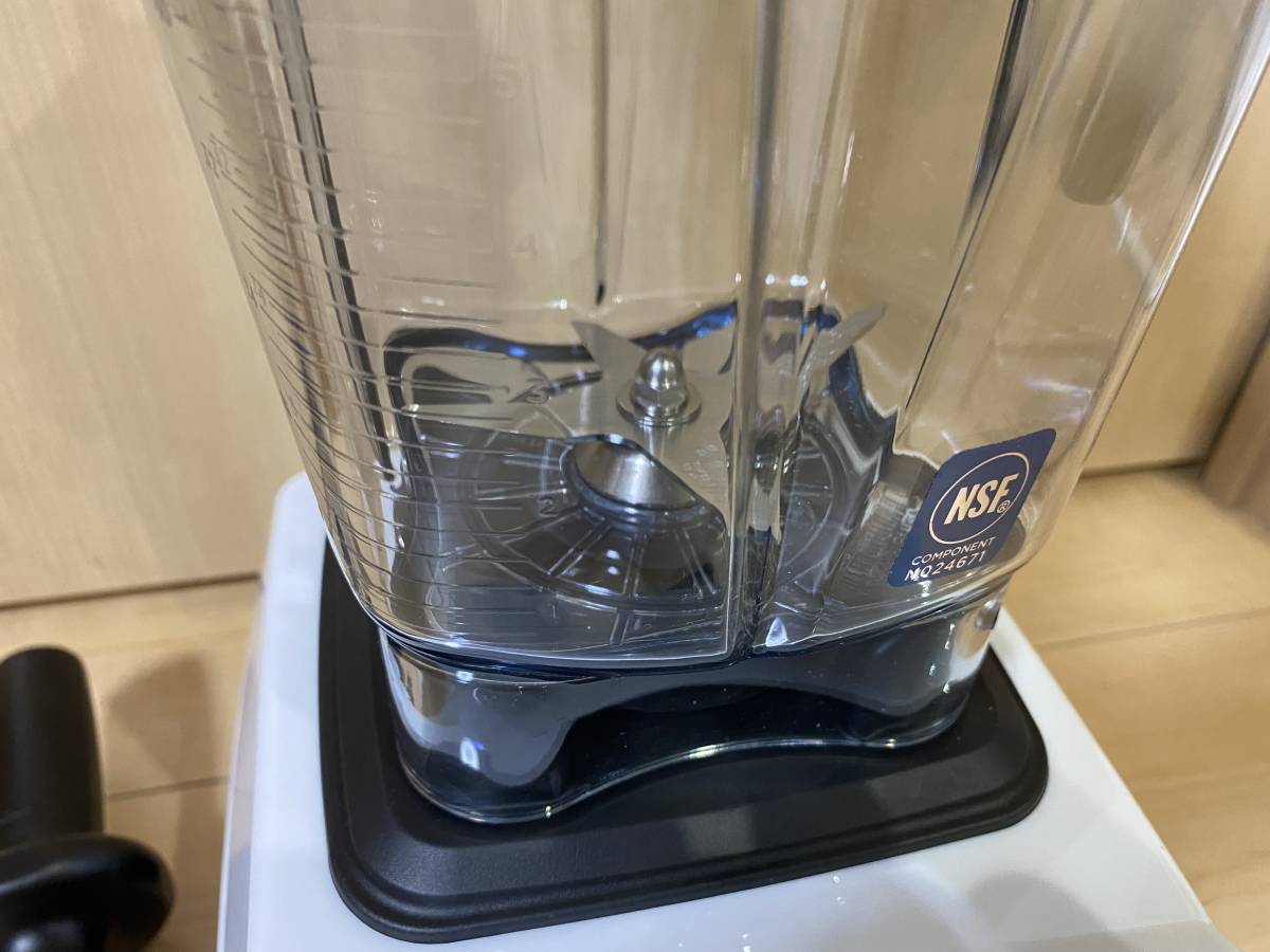 バイタミックス E320 Vitamix ホワイト 公式通販 VM0202 新品 中古美品