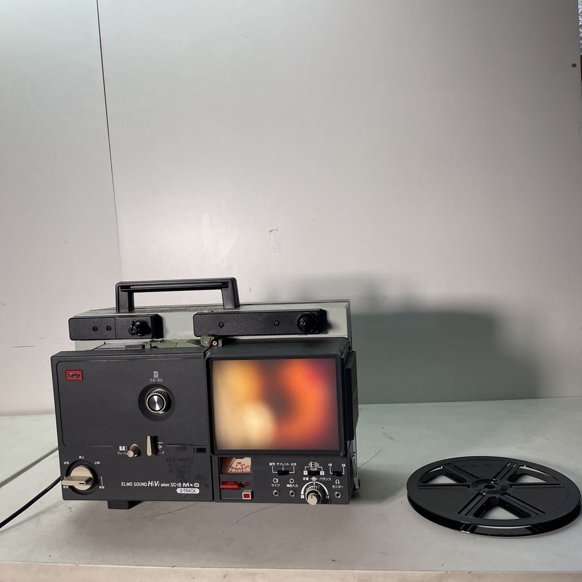 K0422-42 ELMO エルモ SOUND HiVision SC-18 映写機 8ミリフィルム