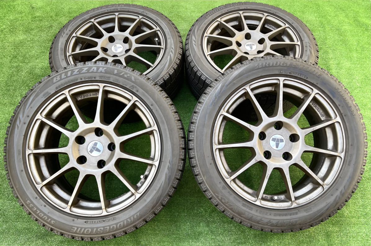 BMW f30 スタッドレス ブリザックvrx バリ溝、17インチ