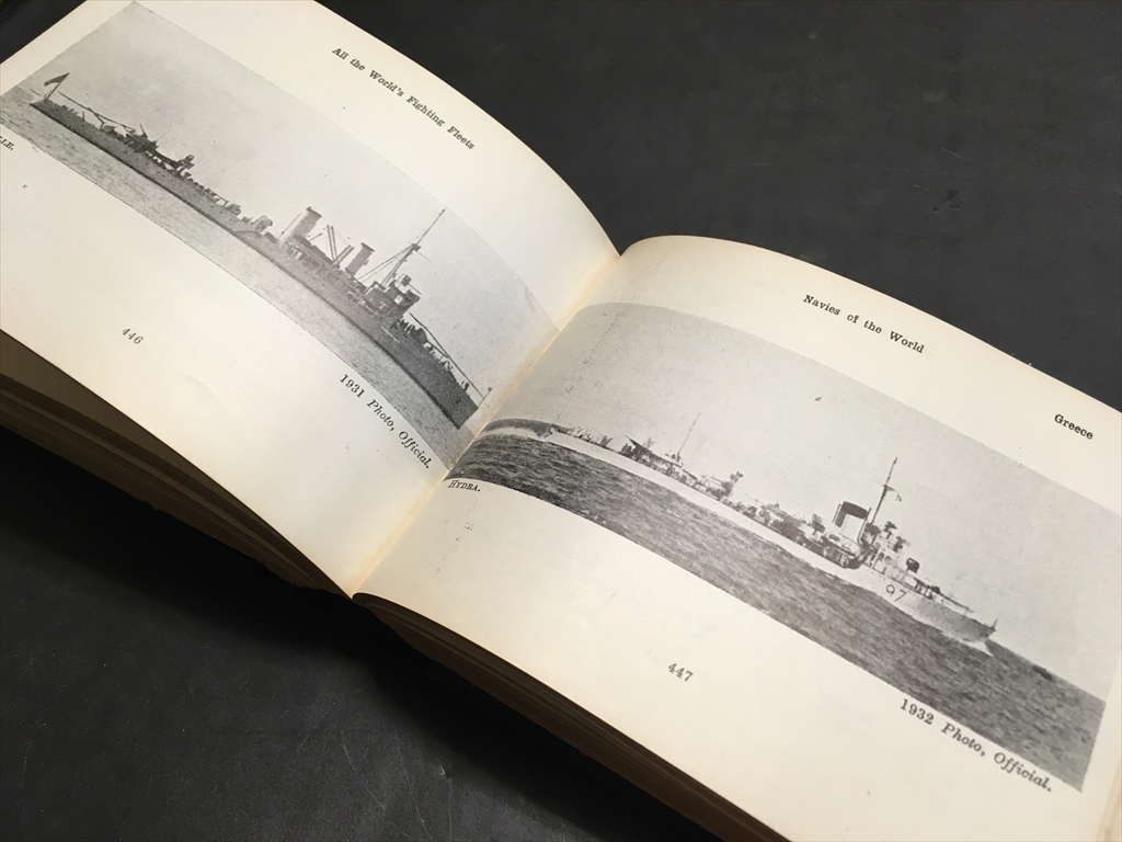 Conway's | the World's Fighting All World Enc of Battleships by