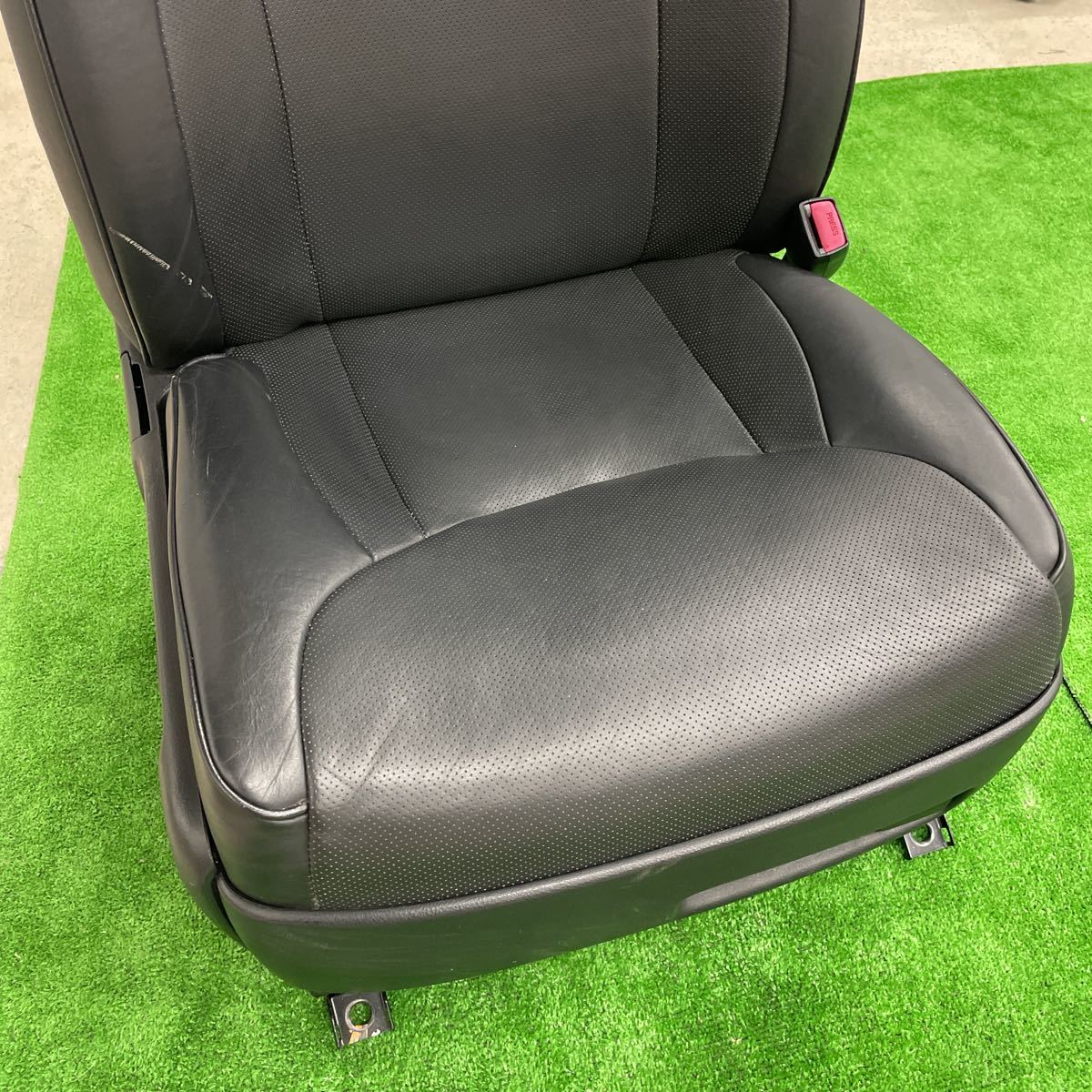 トヨタ　セルシオ　CUF30 CUF31 純正 レザー シート 運転席側　右側　本革シート セルシオ トヨタ - 極上グレー革のセルシオ Cタイプ走行3万キロ！サンルーフ 外装編極上ボルドーマイカ
