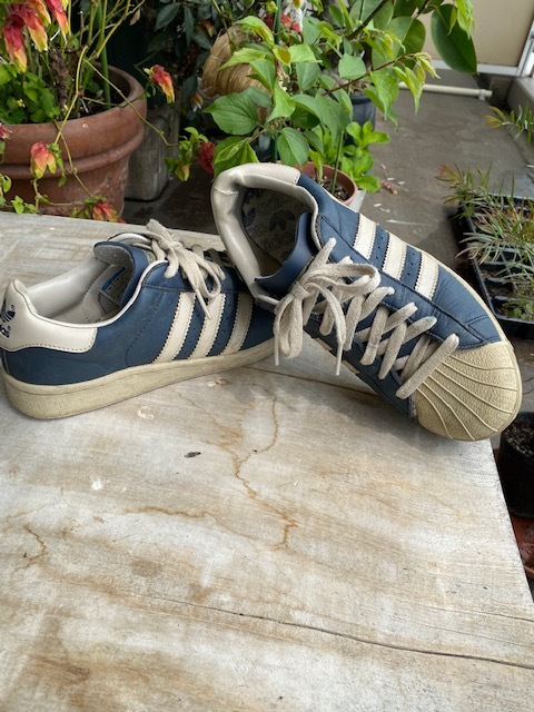 00年製 Adidasアディダス スーパースター金ベロ復刻 100円スタート最落無し Rあり ビンテージ 検索地名フランスプロモデル70s80s 26 0cm 売買されたオークション情報 Yahooの商品情報をアーカイブ公開 オークファン Aucfan Com