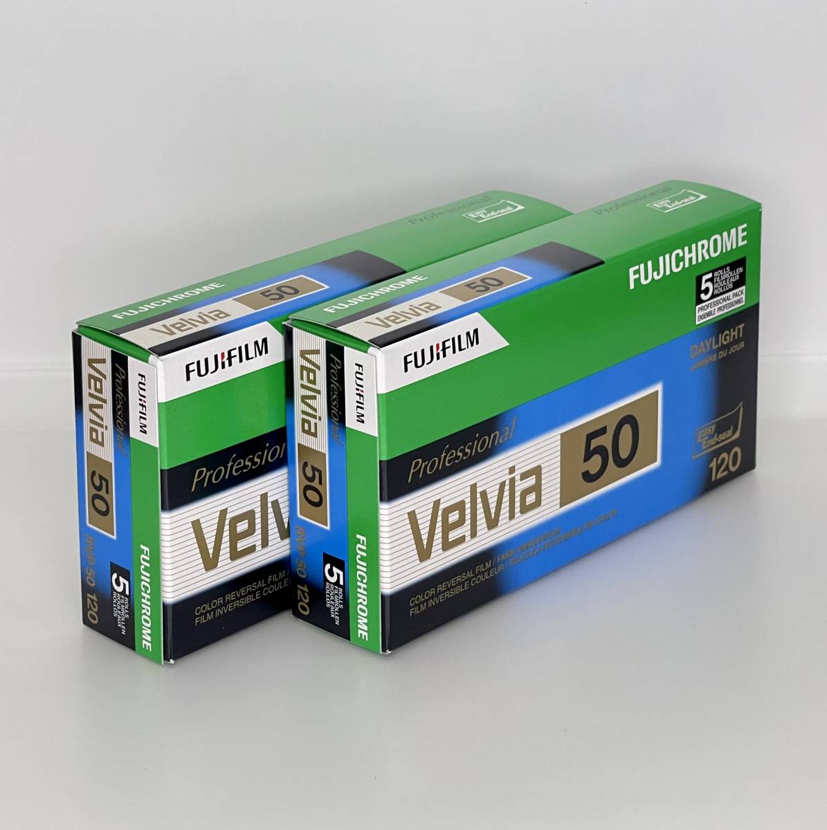 FUJIFILM Velvia50 120-5Px2箱(合計10本)期限2023年9月 Velvia 0 1 ISO 120&frasl;5本パック（商品ID Fotoimpex