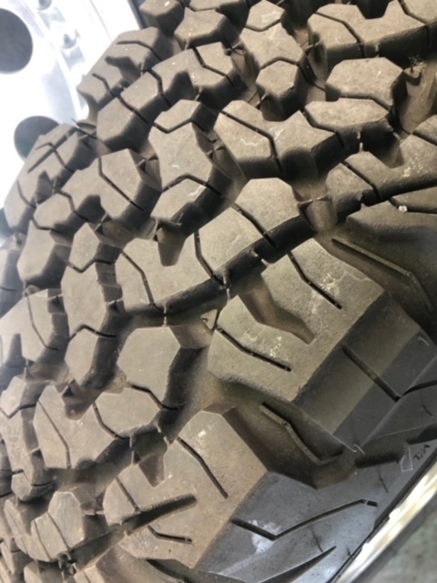 グッドリッチ☆ホイール付きタイヤ☆4本セット☆バリ山☆中古☆