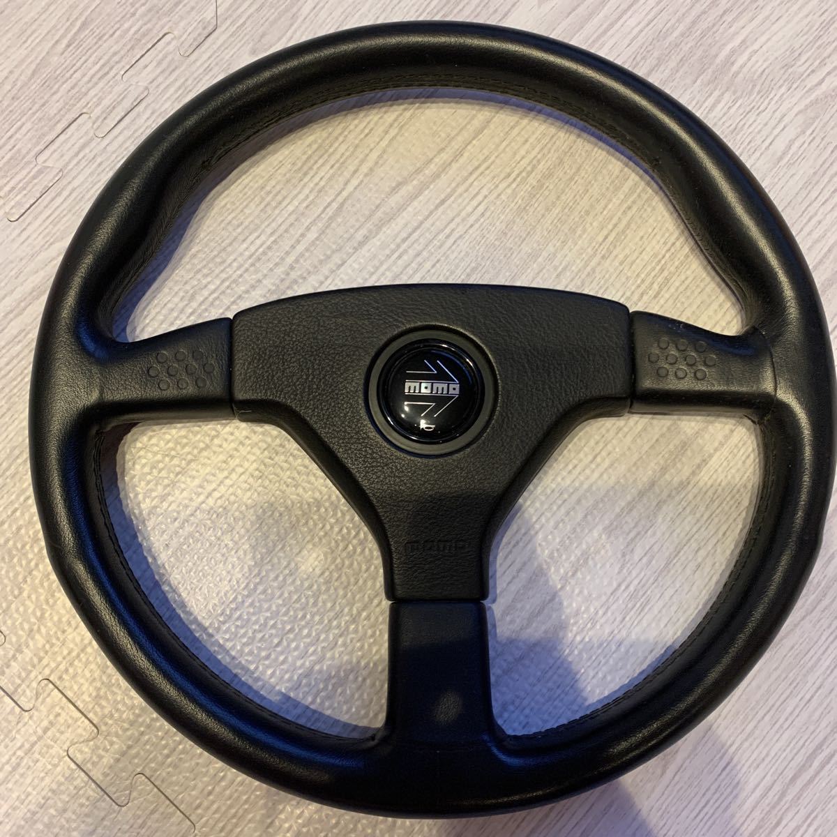 MOMO モモ GHIBLI3 ギブリ3 ステアリング 35cm 当時物/NARDI/ナルディ