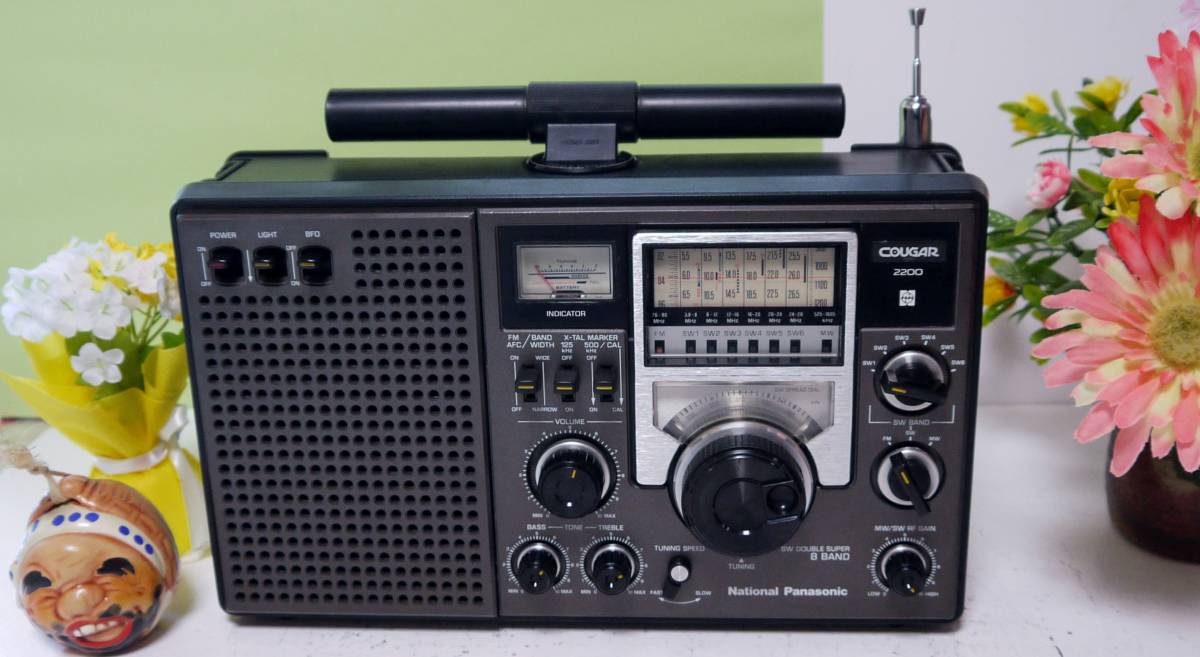【大得価，新作】 クーガ（RF-2200）オールバンド高感度整備、特にFMは抜群。使用感、傷、色褪せ、くすみの無い特別良好な逸品を選別（特Aクラス）