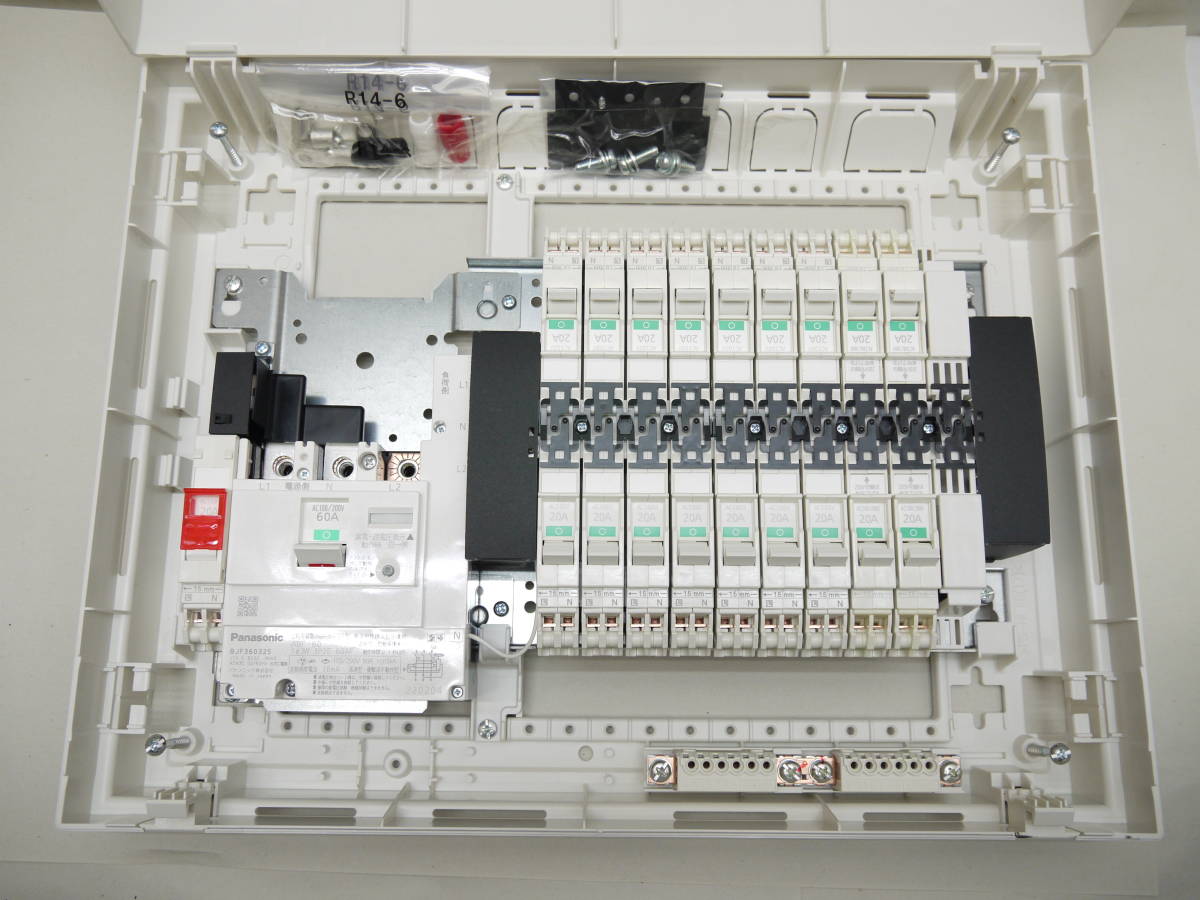 Panasonic 分電盤 BQE861821 Panasonic（パナソニック） BQE361821