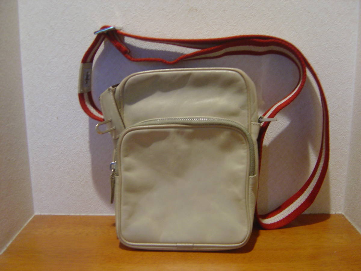 BALLY　バリー　ショルダーバック　bally　ショルダー　バック　かばん　カバン　鞄　本革　正規品