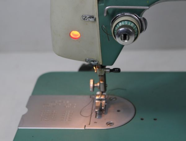 赤字超特価，新品】 ジャノメ/JANOME/蛇の目ミシン HL2-350型