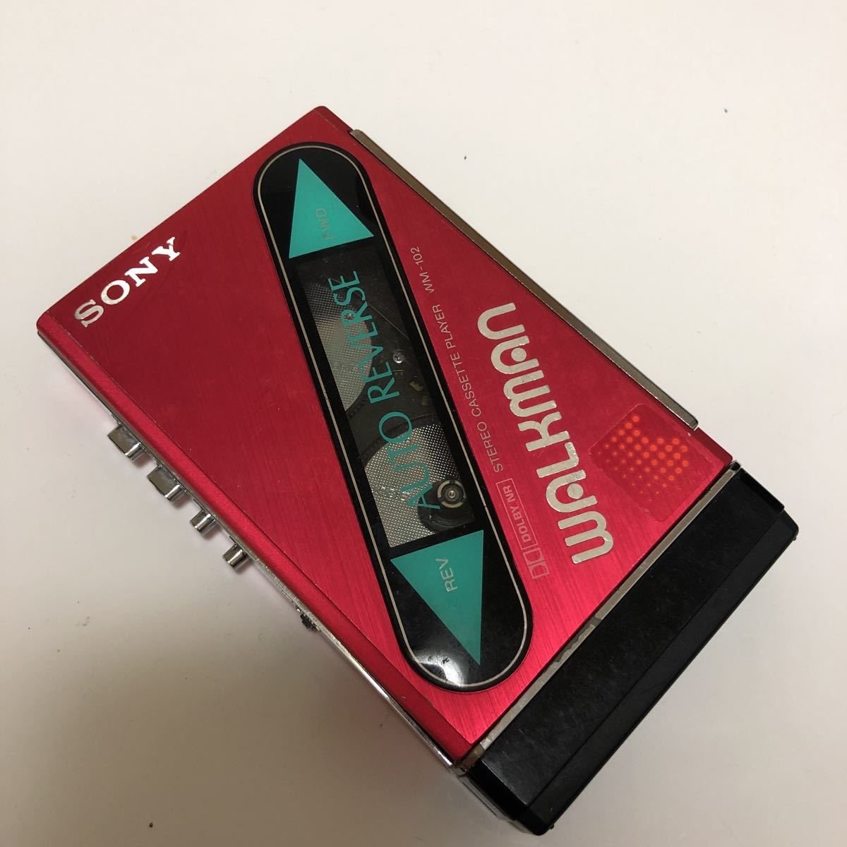 SONY WM-101 WM-102 カセット ウォークマン　ジャンク ジャンク】SONY WALKMAN WM-102 カセットプレーヤー・ウォークマン