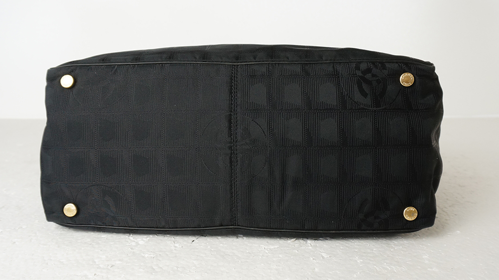 良好 CHANEL シャネル ニュートラベルライン ニュートラベル 黒