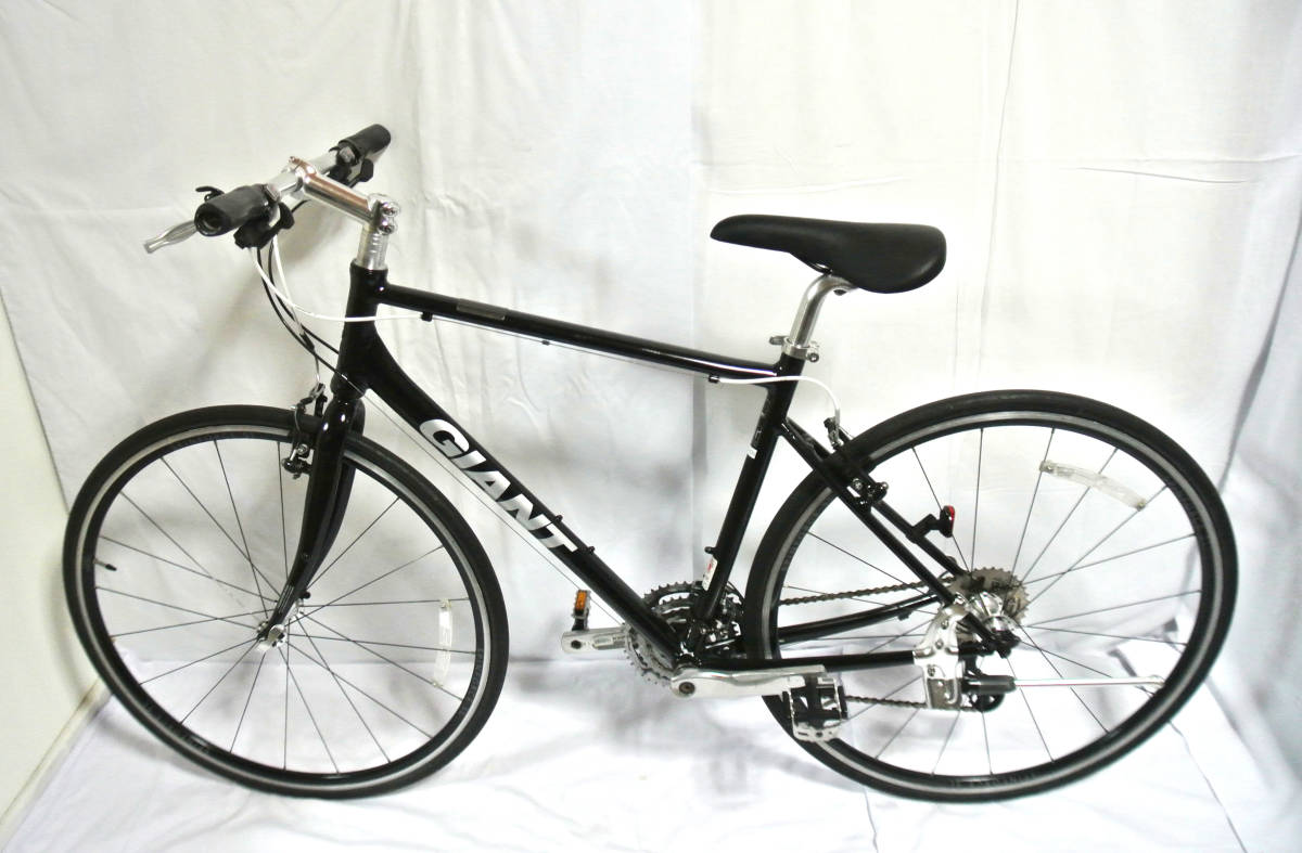 4-120 ☆ 【GIANT】※ ESCAPE Air 軽快クロスバイク 24段 グレー色 中古 