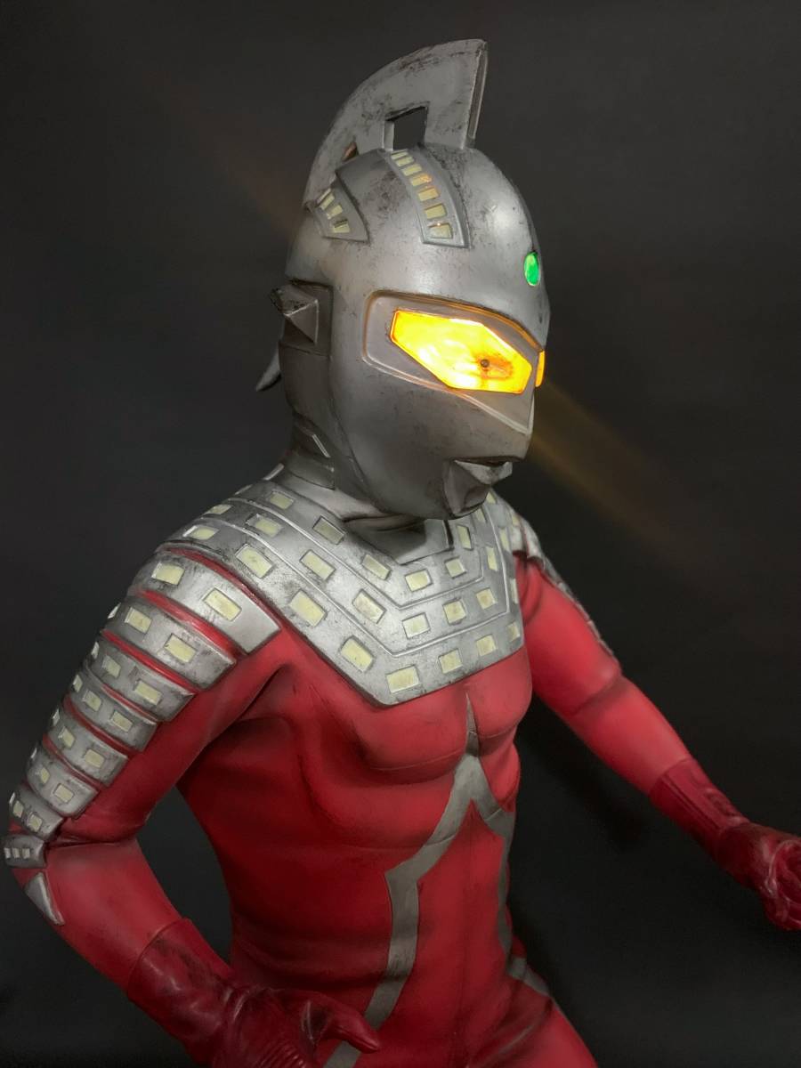 ウルトラセブン メガソフビ 海洋堂 完成品 パラノイア工房 電飾究極