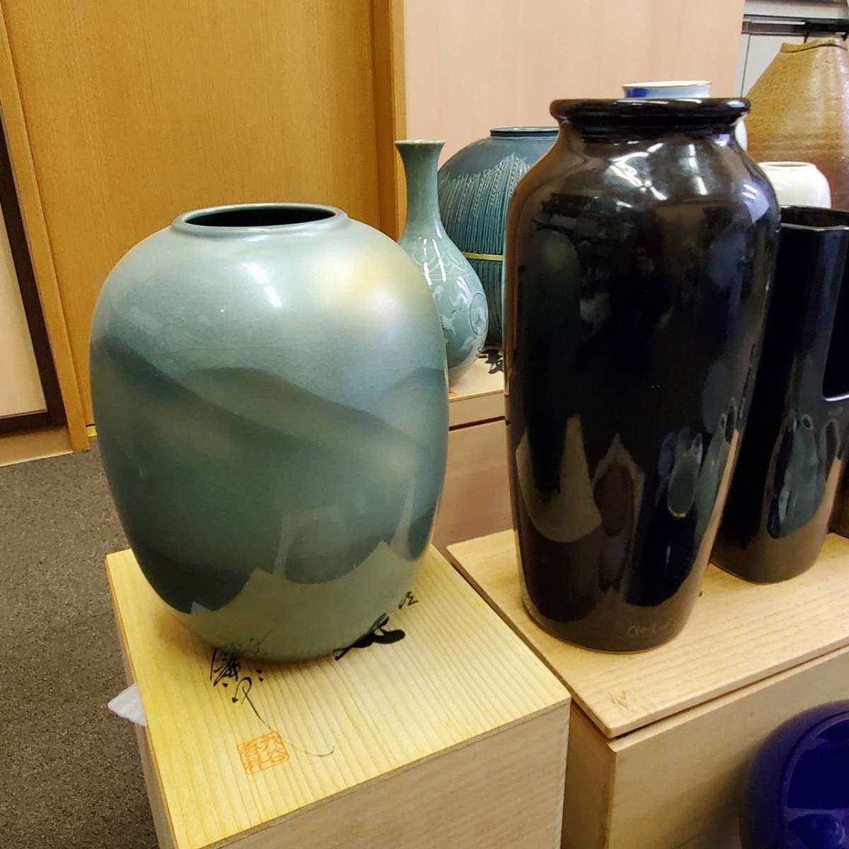 古い備前焼置物 ☆骨董品 城南骨董-古備前焼 角徳利 梅模様 金重利右衛門 75代 媒陽 107