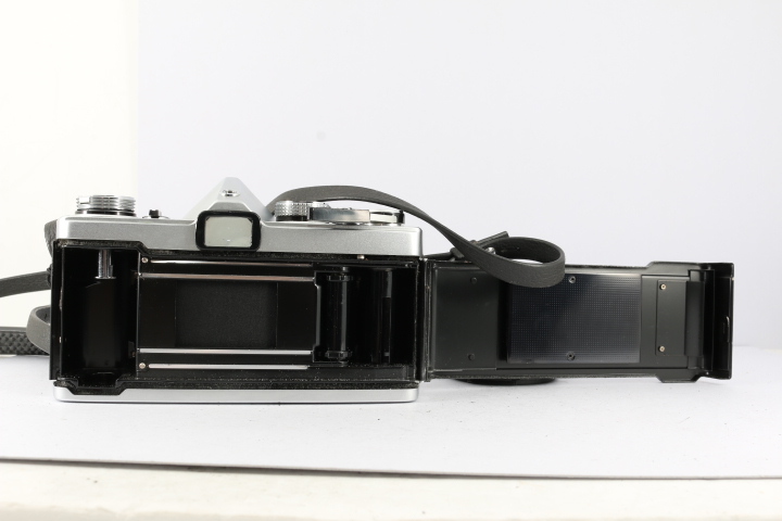 ☆外観美品☆ オリンパス OLYMPUS OM-1 ボディ + G.ZUIKO AUTO-S F1.