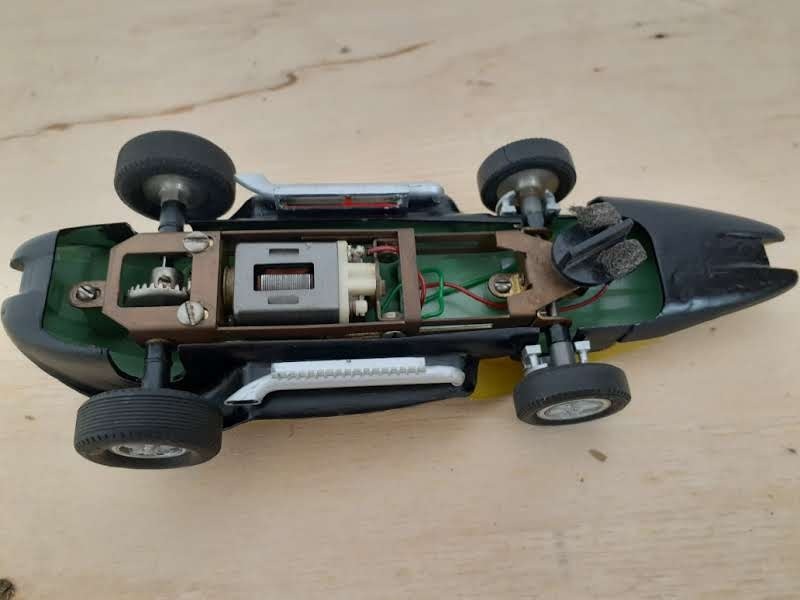 29.ニチモ1/24スロットカーマンタレイ組済みジャンク(車体)｜売買され