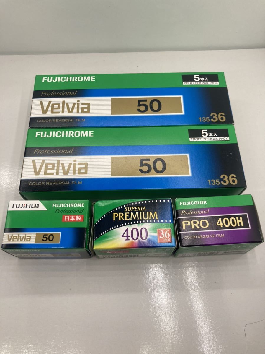 新品] 富士 ブローニフィルム Velvia 50.100 10本セット #1