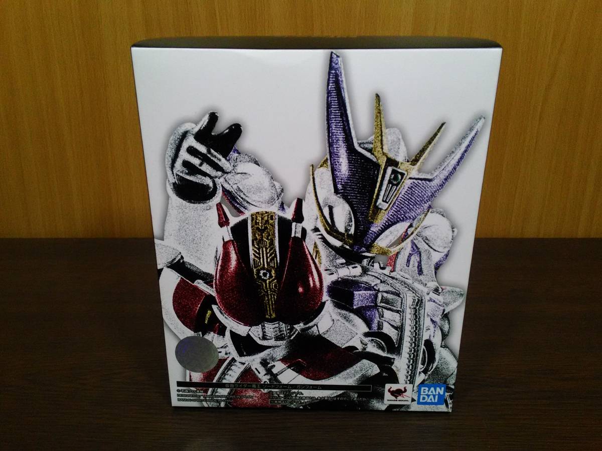  30 S.H.Figuarts 真骨彫製法 仮面ライダー電王 ソードフォーム/ガンフォーム(仮面ライダー電王)｜売買されたオークション情報、yahooの商品情報をアーカイブ公開 - オークファン 仮面ライダー電王