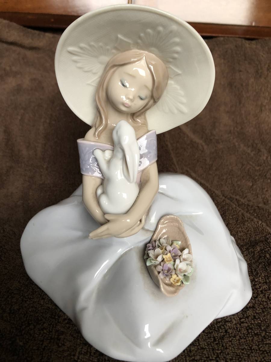 スペインリアドロ製陶磁器置物女の子(リヤドロ)|売買された スペインリアドロ製陶磁器置物女の子(リヤドロ)|売買された