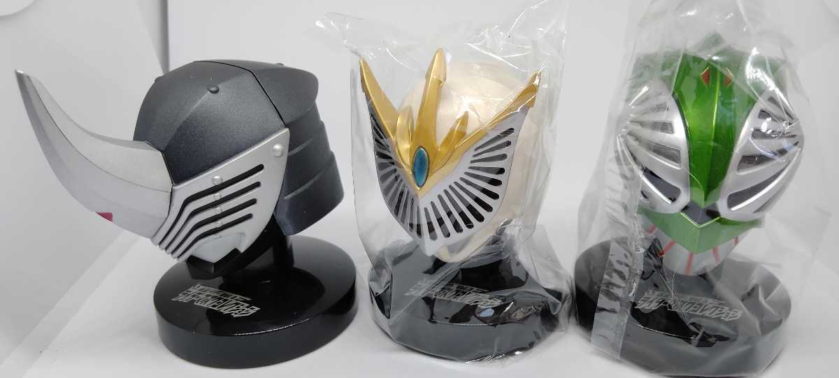 仮面ライダー龍騎 13個セット マスクコレクション 発光台座6 要