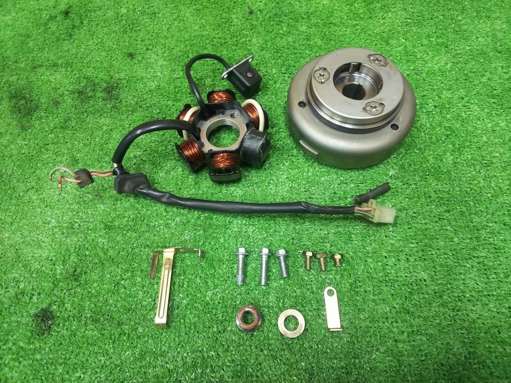 ホンダ スーパーカブ 50 カスタム C50 純正 ジェネレーター