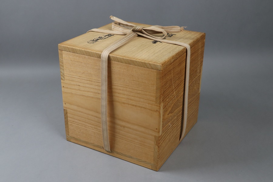 茶道具 釜師 和田美之助 銀摘 筋万字釜 共箱 細密細工 古美術品 [a1140
