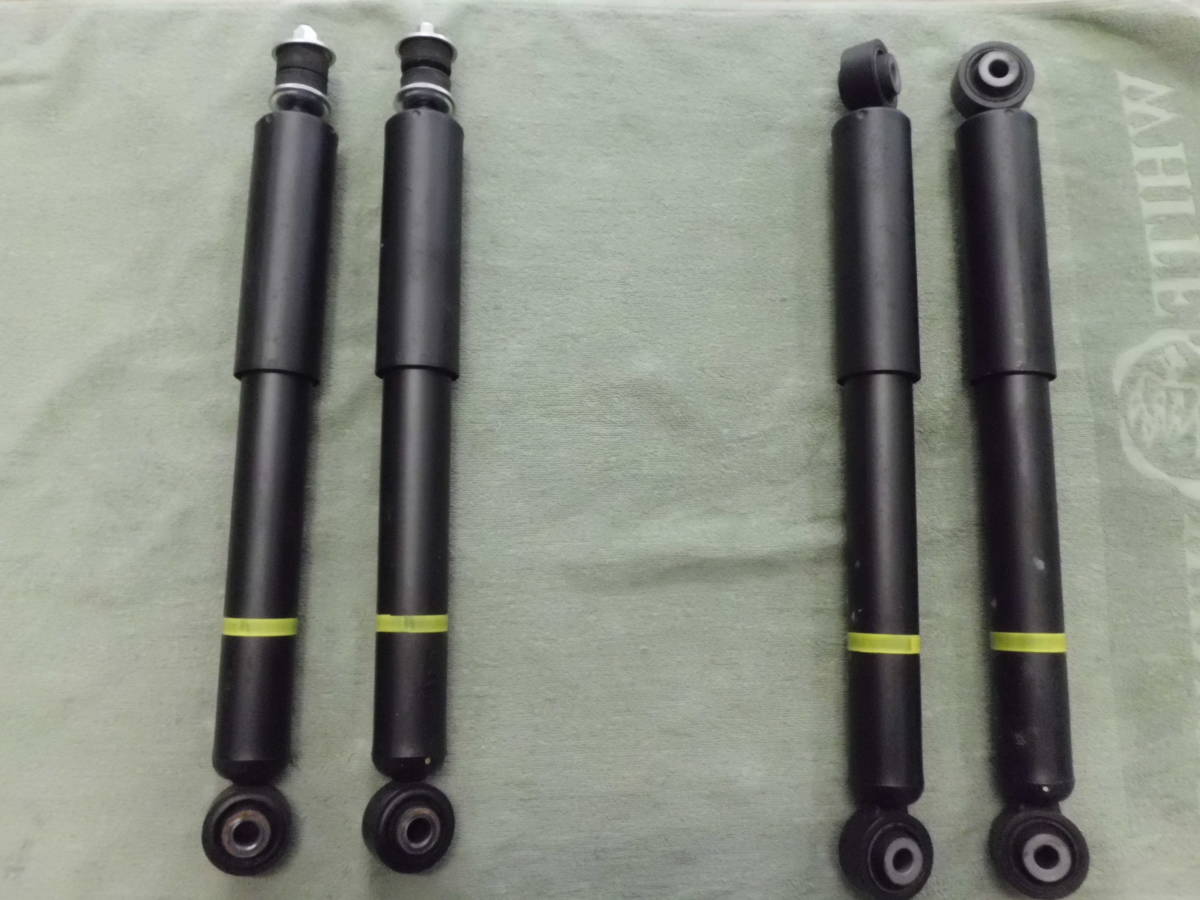 車 ジムニー JB64W 5型ショックアブソーバー