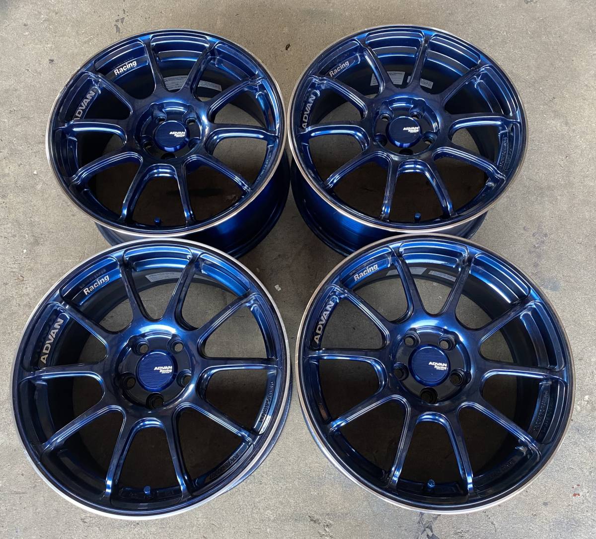 ADVAN Racing YOKOHAMA 5⁄114.3 7.0J (ホイール)の落札相場 希少！軽量 