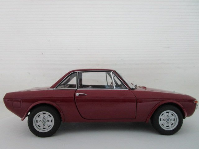 1⁄18 1.6HF LANCIA ランチア オートアート フルビア FULVIA 0 1.6 HF