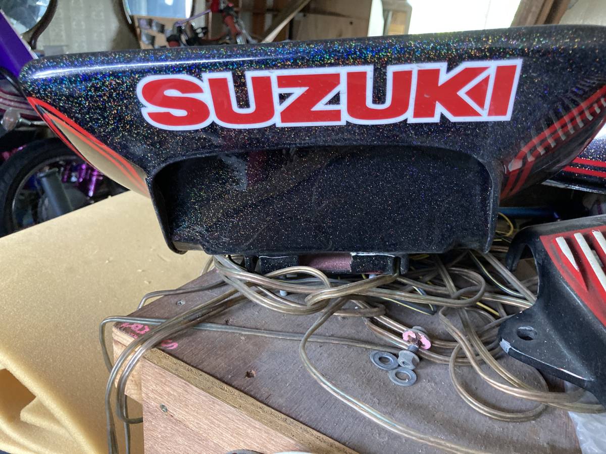 GS400 SUZUKI タンク　テールカウル　外装 GS400 SUZUKI タンク テールカウル 外装 【公式通販】