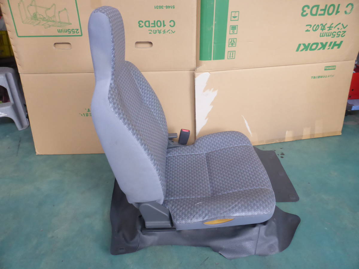 ハイゼット S321V Yahoo!オークション S331V シートカバー ハイゼットカーゴ ダイハツ ドライバーズ - | H27 カーゴ 運転席シート 運転席 純正 運転席」(パーツ