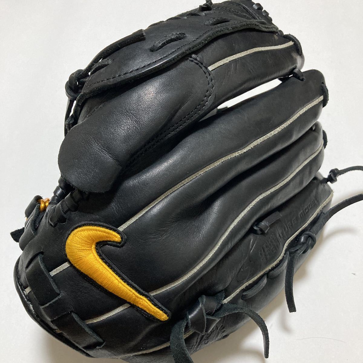 新品未使用ダルビッシュモデル軟式大人用一般軟式投手用右投げ