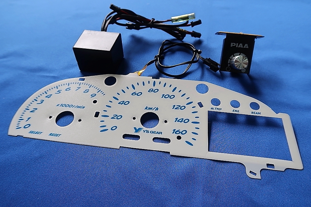 超希少 美品 PIAA EL メーターパネル 4D9 マジェスティ SG20J 【公式通販】