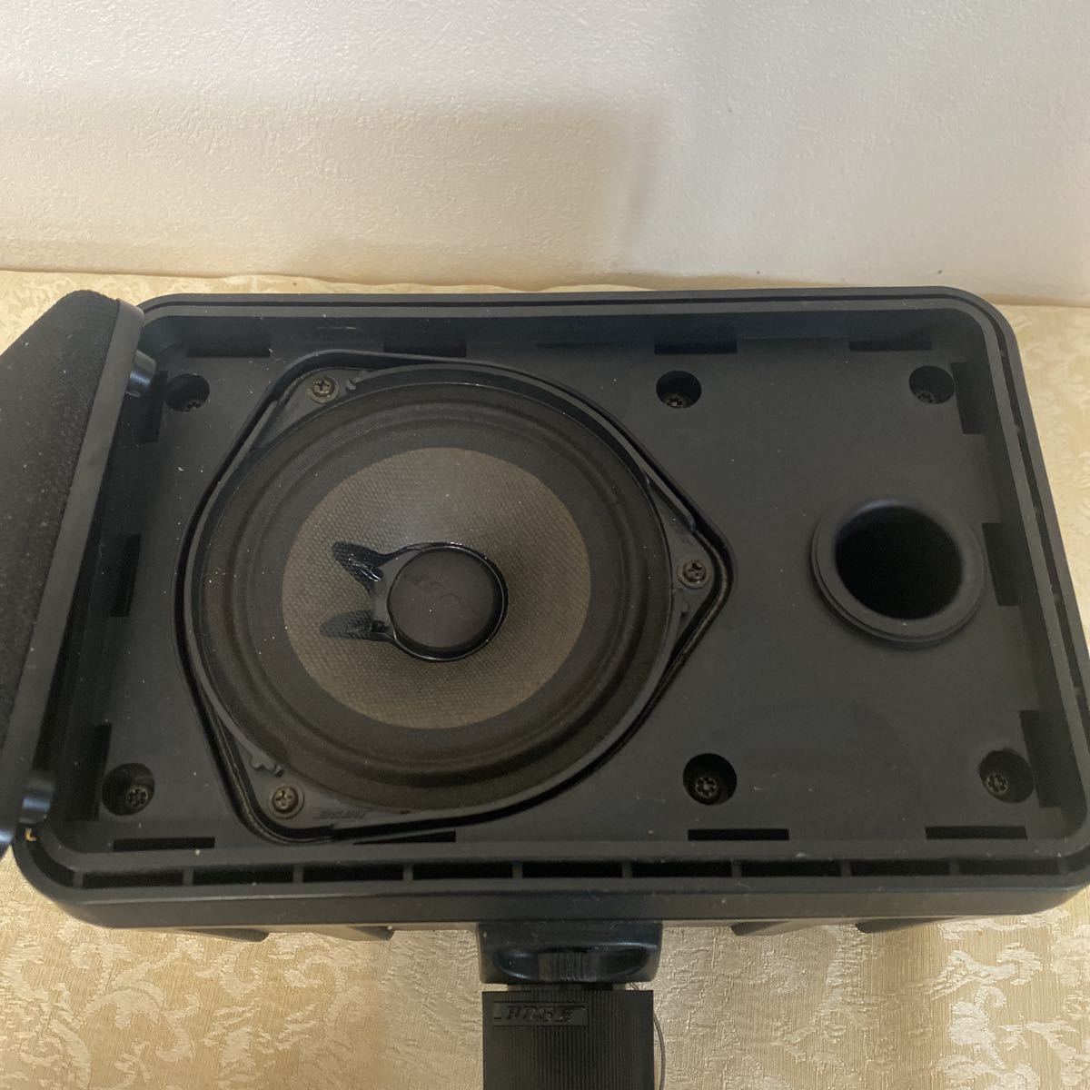 美品]BOSE 101MM ペアスピーカー 天吊りブラケット付き 个 101MM BOSE