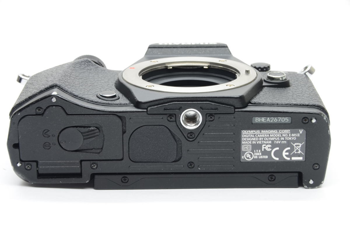 オリンパス OLYMPUS OM-D E-M5 Mark II BODY デジタルミラーレス一眼 
