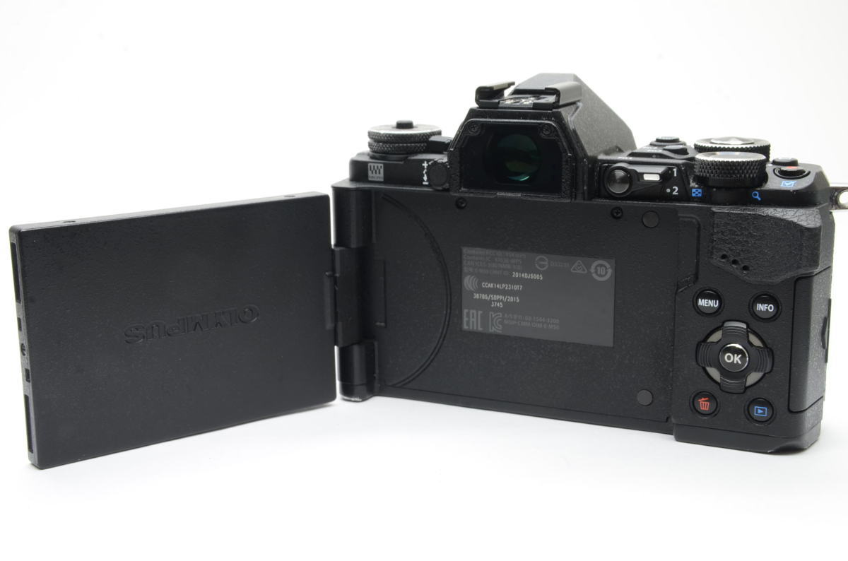 オリンパス OLYMPUS OM-D E-M5 Mark II BODY デジタルミラーレス一眼 