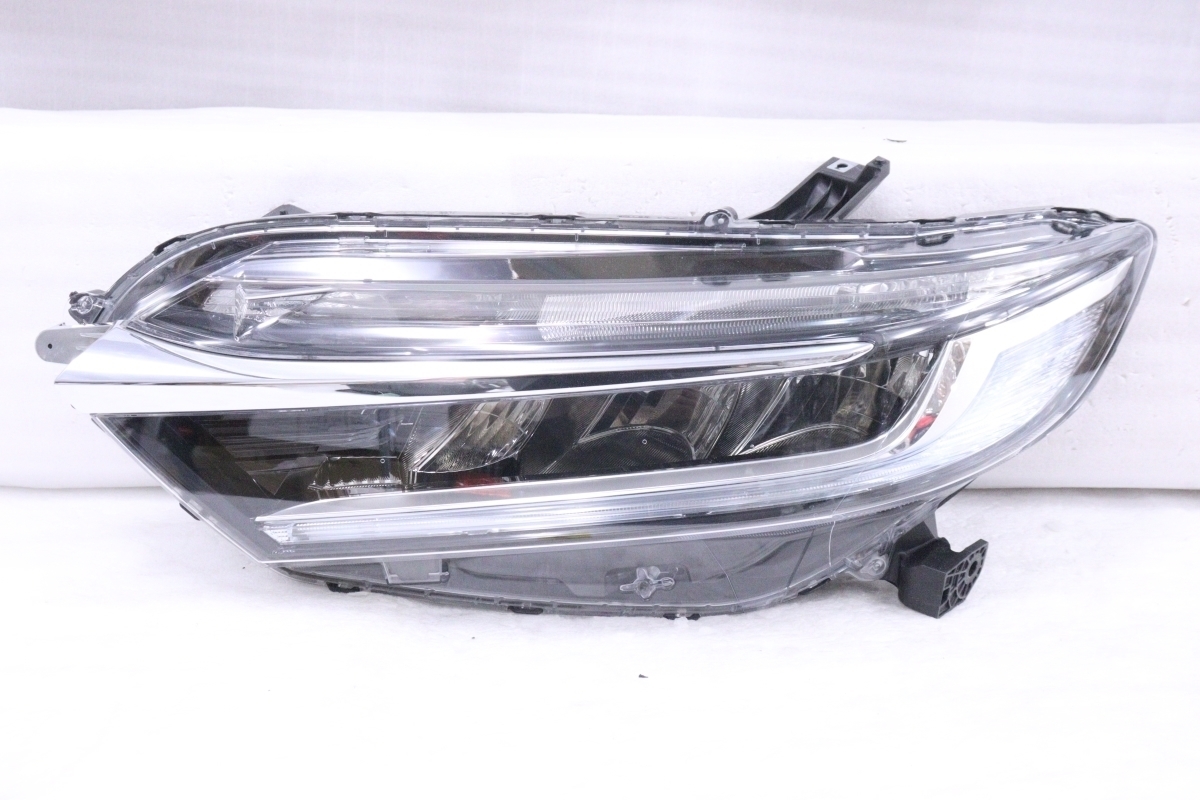シャトル ハイブリッド GP7/GP8 前期 左ライト LED シャトル LED STANLEY 前期 ヘッドライト ハイブリッド GP7⁄GP8