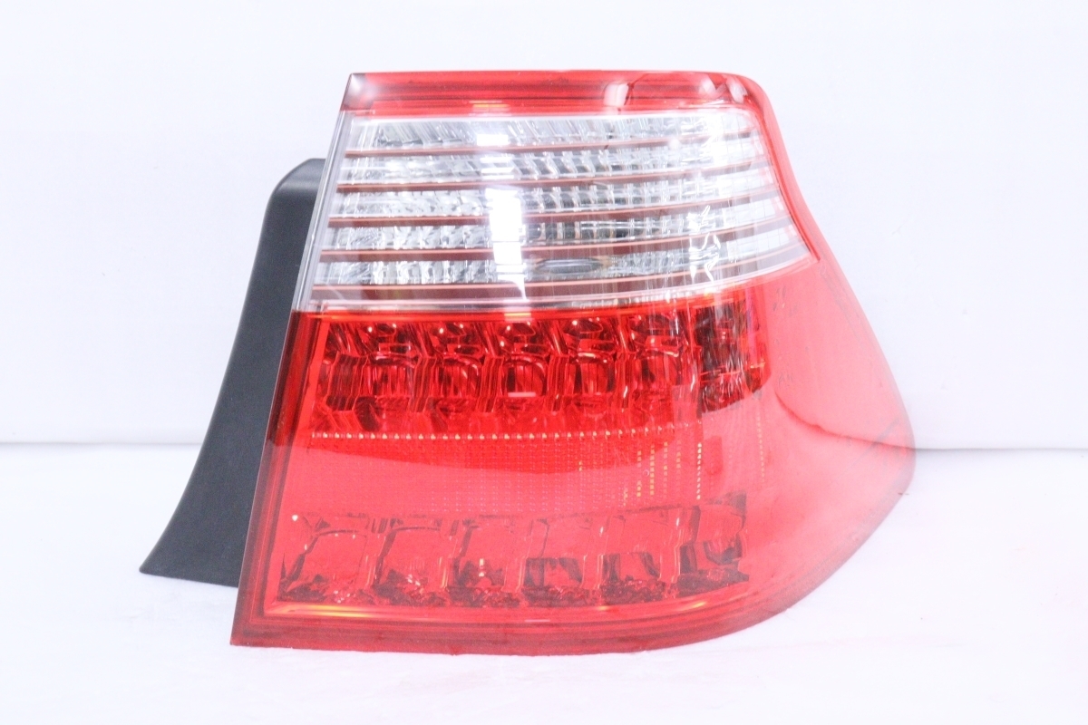 24-181☆美品☆後期 LED GRS180 クラウン☆右テールライト ICHIKOH 30 