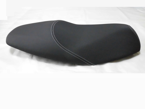 トリシティ125・SE82J・純正 シート (破無し・美品? ・刻印 2CM