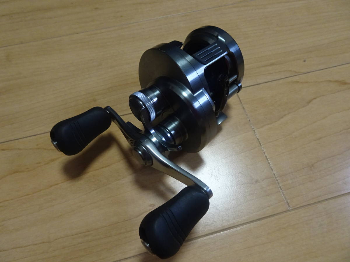 美品！ シマノ 20 カルカッタ コンクエスト DC 200HG 