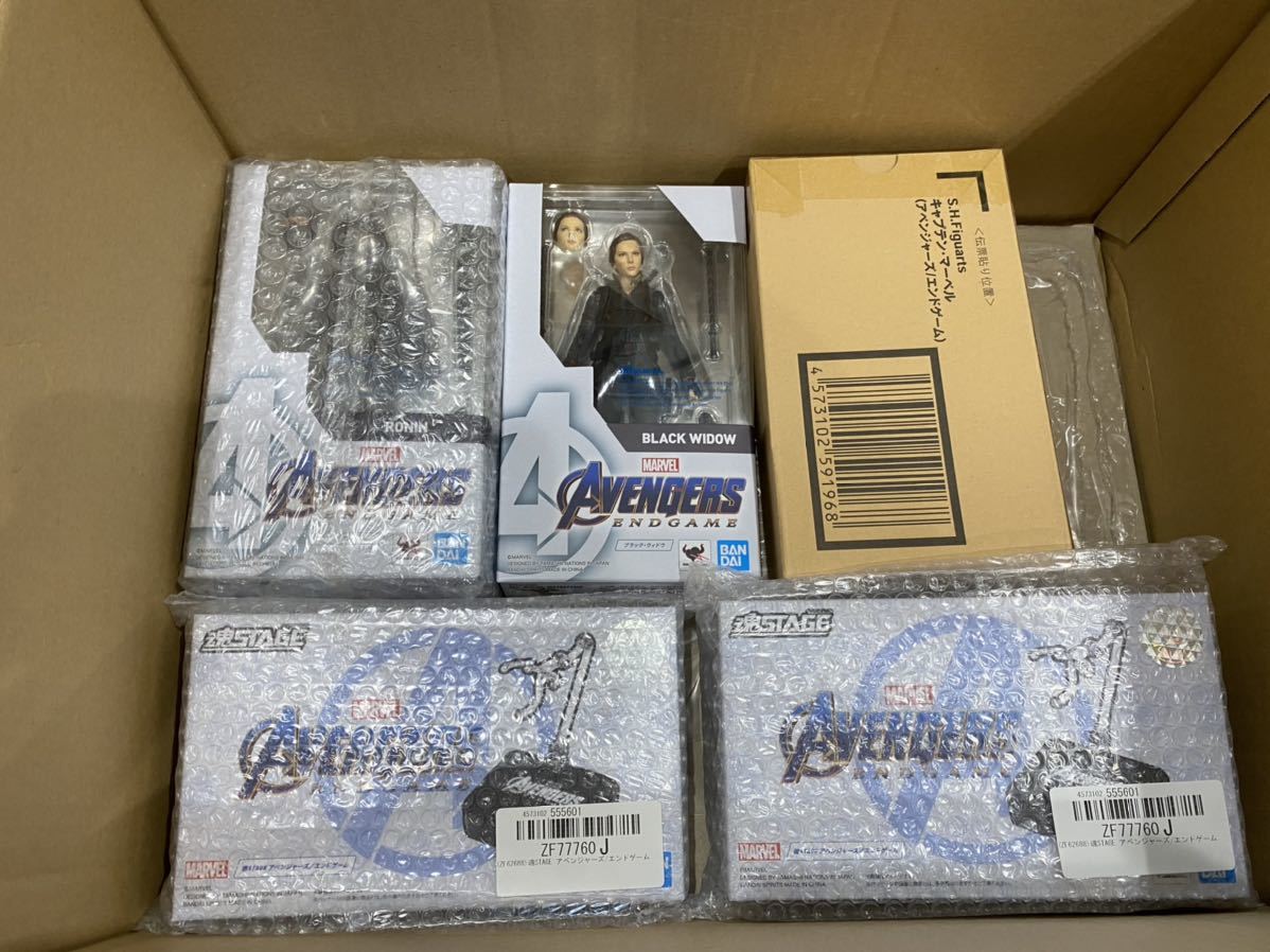 S.H.フィギュアーツ ブラック・ウィドウ、ローニン、キャプテンマーベル、エンドゲーム台座×2