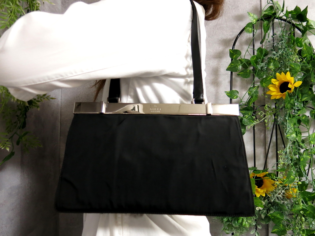 ○超美品○GUCCI グッチ○シルバー金具ロゴ○ナイロン カーフ レザー 