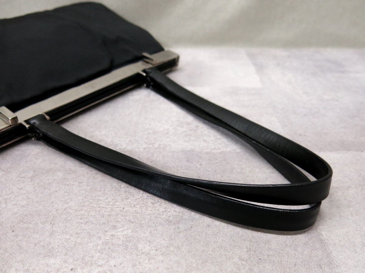 ○超美品○GUCCI グッチ○シルバー金具ロゴ○ナイロン カーフ レザー 