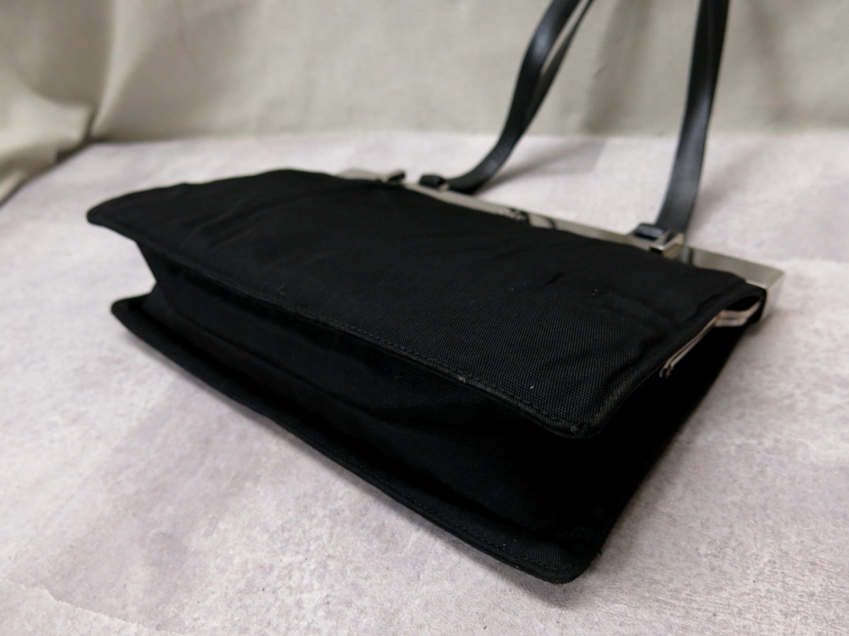 ○超美品○GUCCI グッチ○シルバー金具ロゴ○ナイロン カーフ レザー 