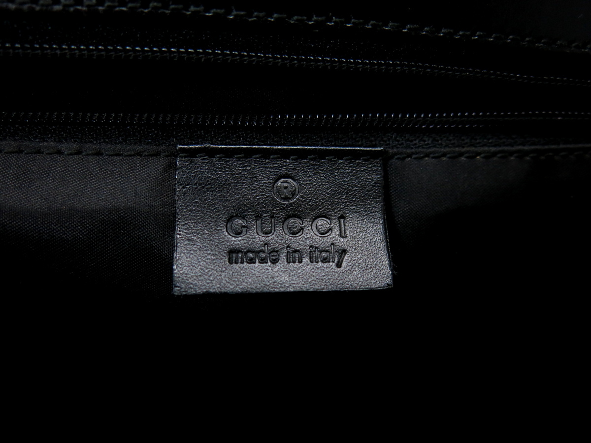 ○超美品○GUCCI グッチ○シルバー金具ロゴ○ナイロン カーフ レザー 