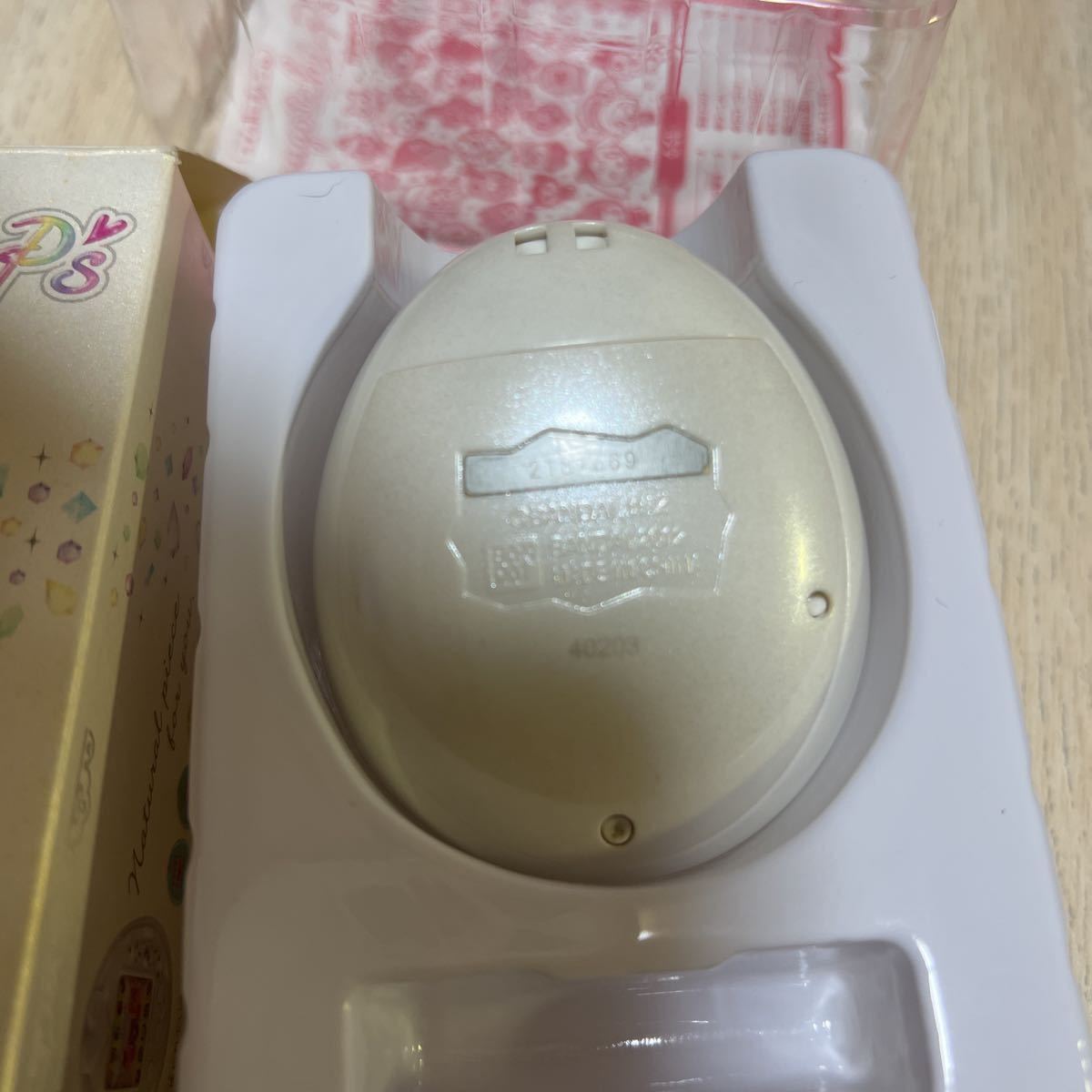 たまごっちピース ホワイト Tamagotchi P's ピアス付き