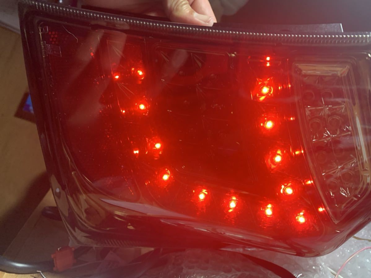 VALENTI フリード GB3用 LEDテール ホンダ 流星バージョン]GB3⁄4