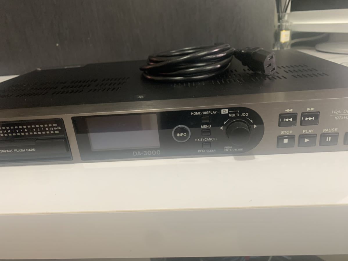 DA-3000 TASCAM タスカム マスターレコーダー DA-3000SD DSD⁄PCM 2
